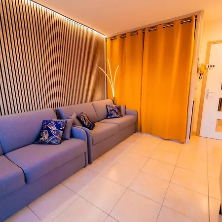 Apartment Cap D'agde A 50m Du Port Avec Piscine